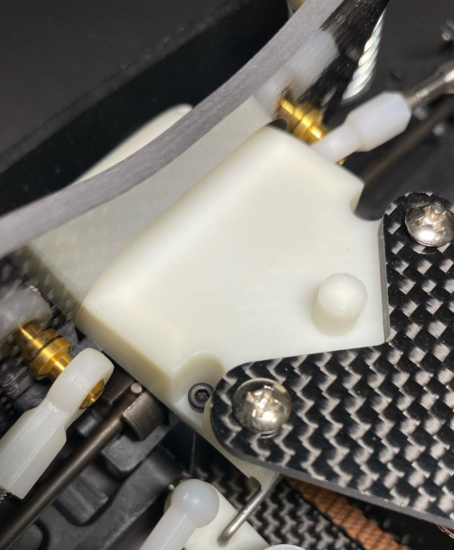 Bulkhead Caps Set (White) For Yokomo Dogfighter, FZ-003