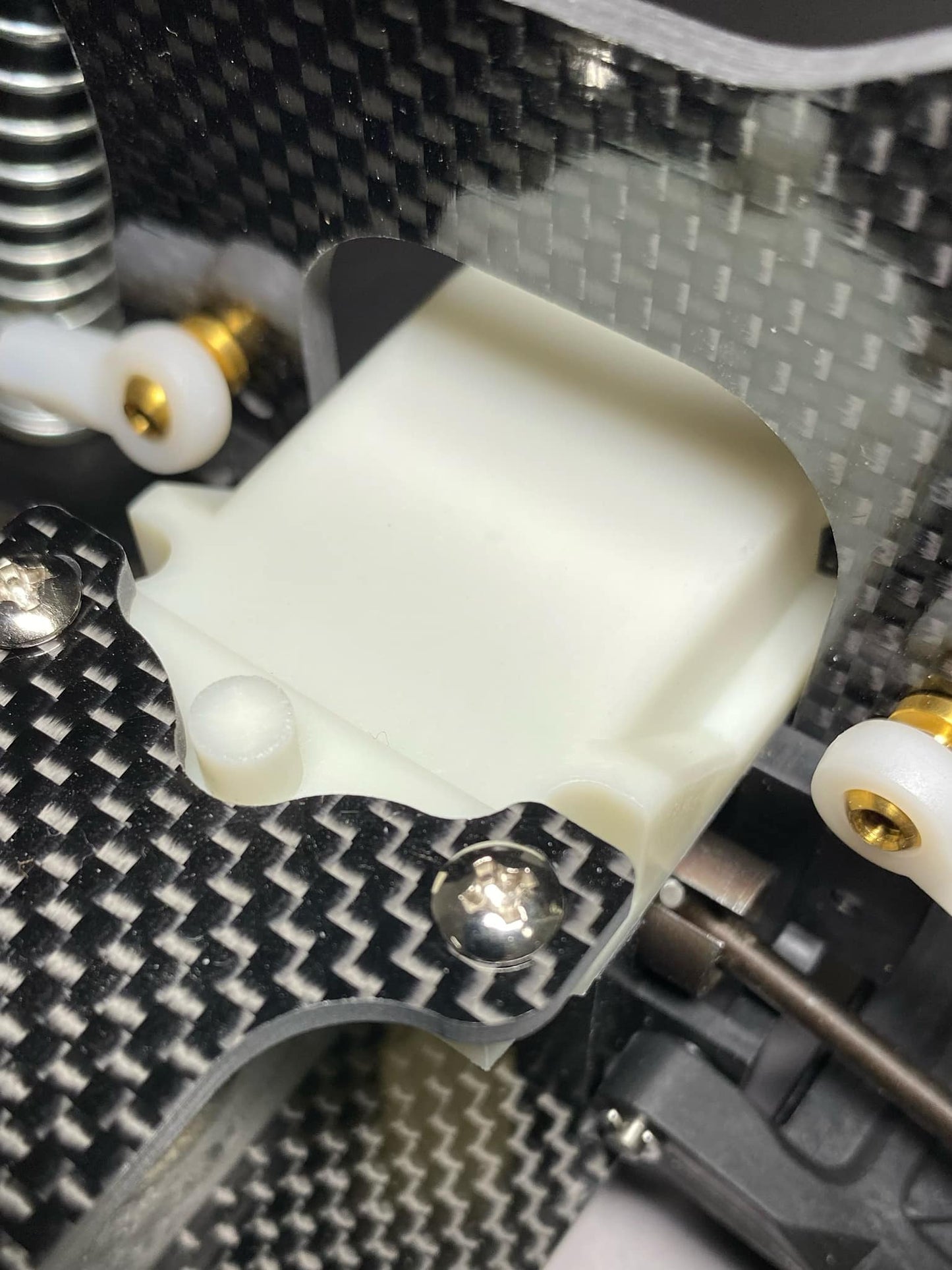 Bulkhead Caps Set (White) For Yokomo Dogfighter, FZ-003