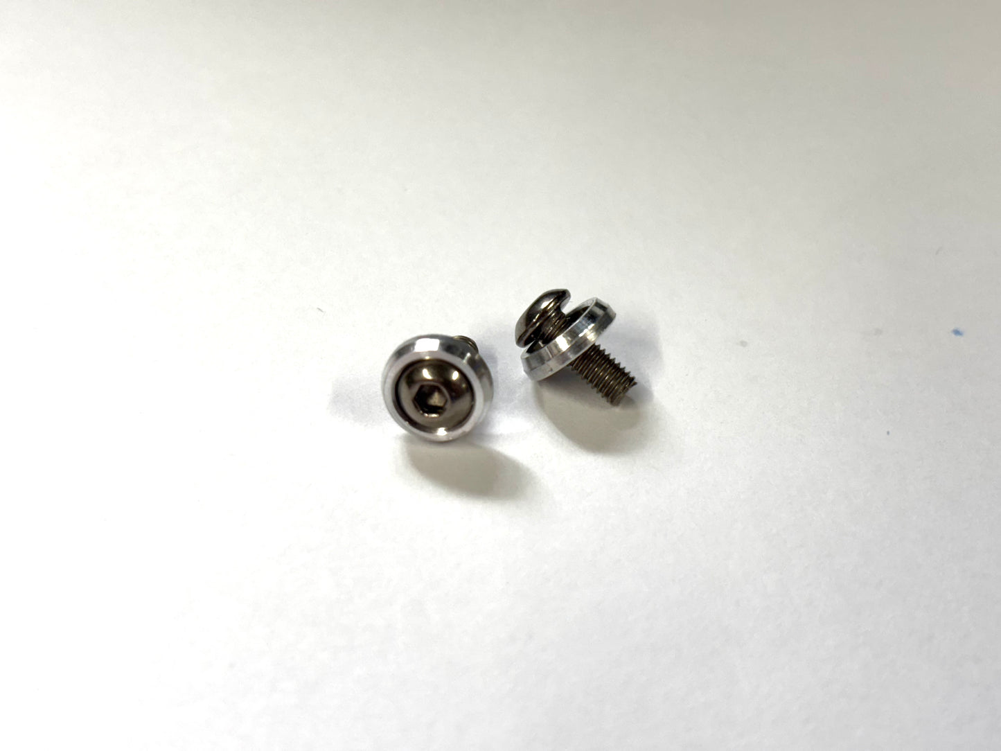 Titanium 3mm Motor Screws (2) with Washers (2)