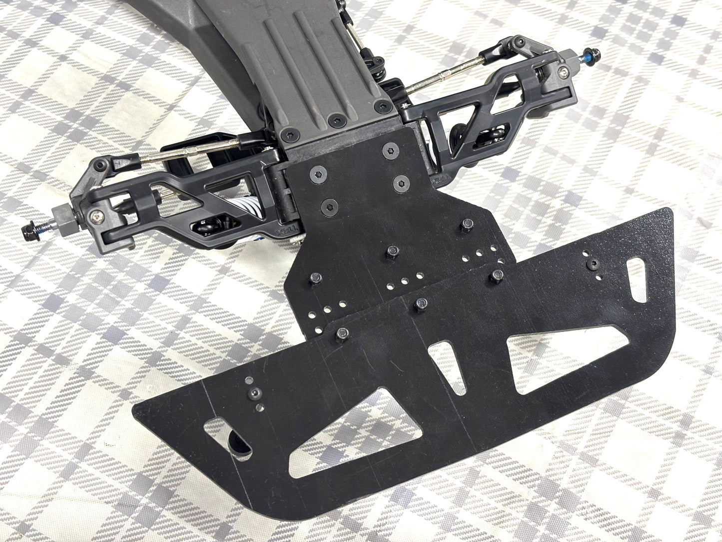 Ripper Traxxas Slash 2WD Latemodel Front Bumper Mount Kit, VRC-9235
