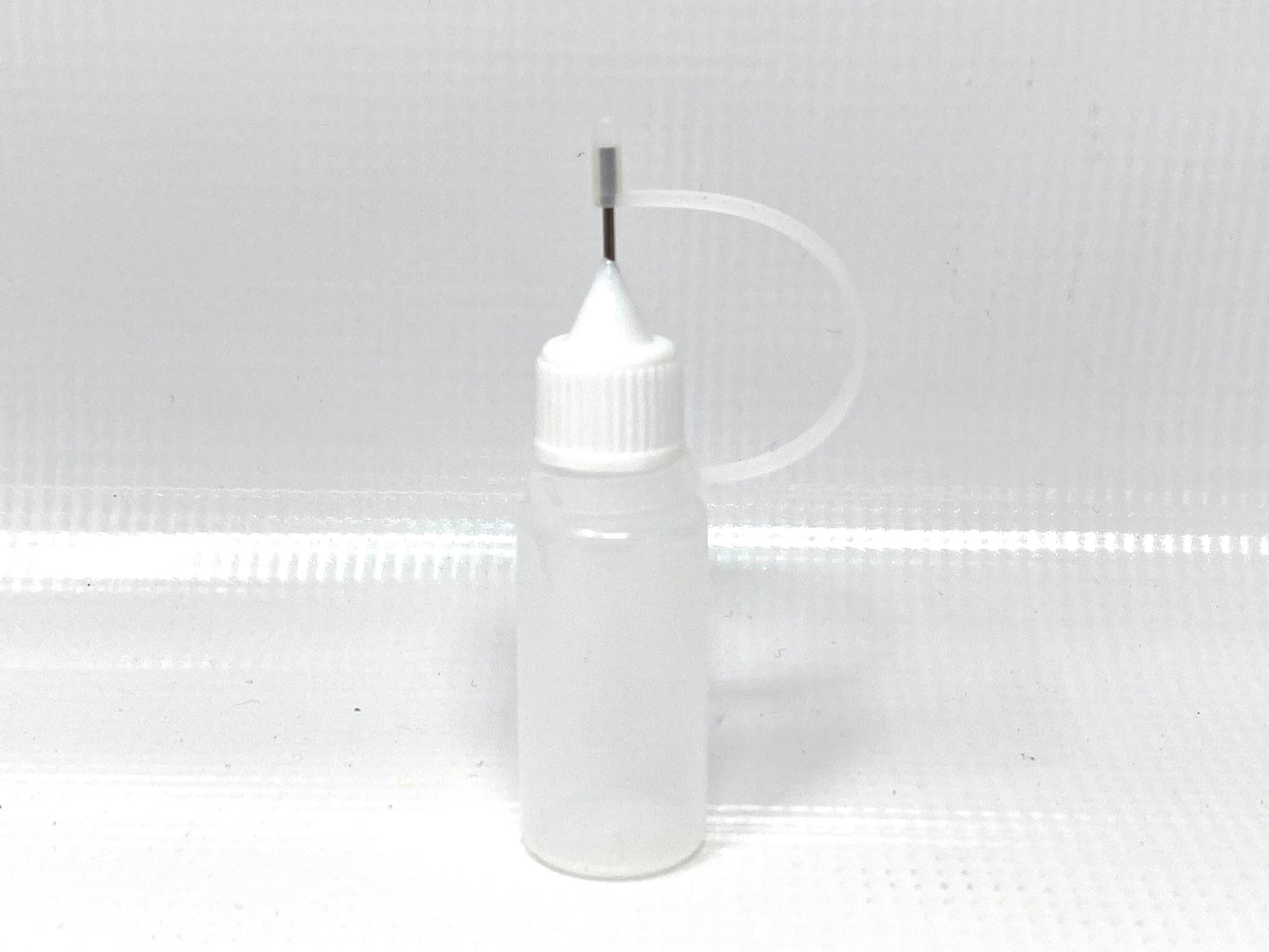 Fine Tip 0.3 fl oz Bottle for oil or glue (empty), single, VRC-1004