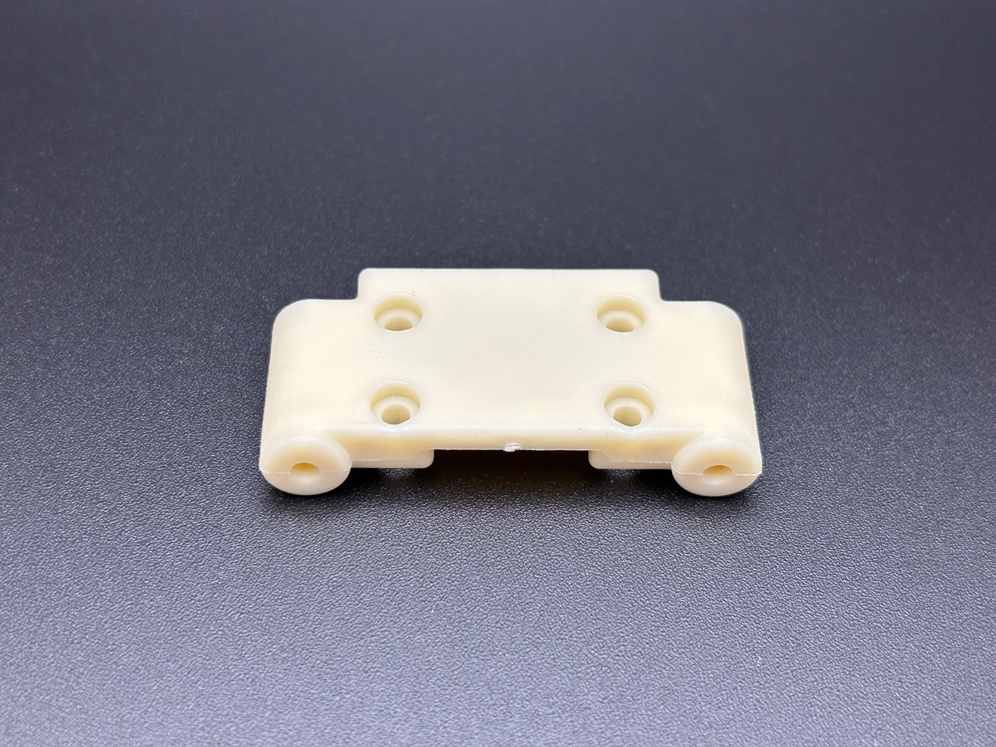 Fan RC B4 Front Bulkhead, FR4-007