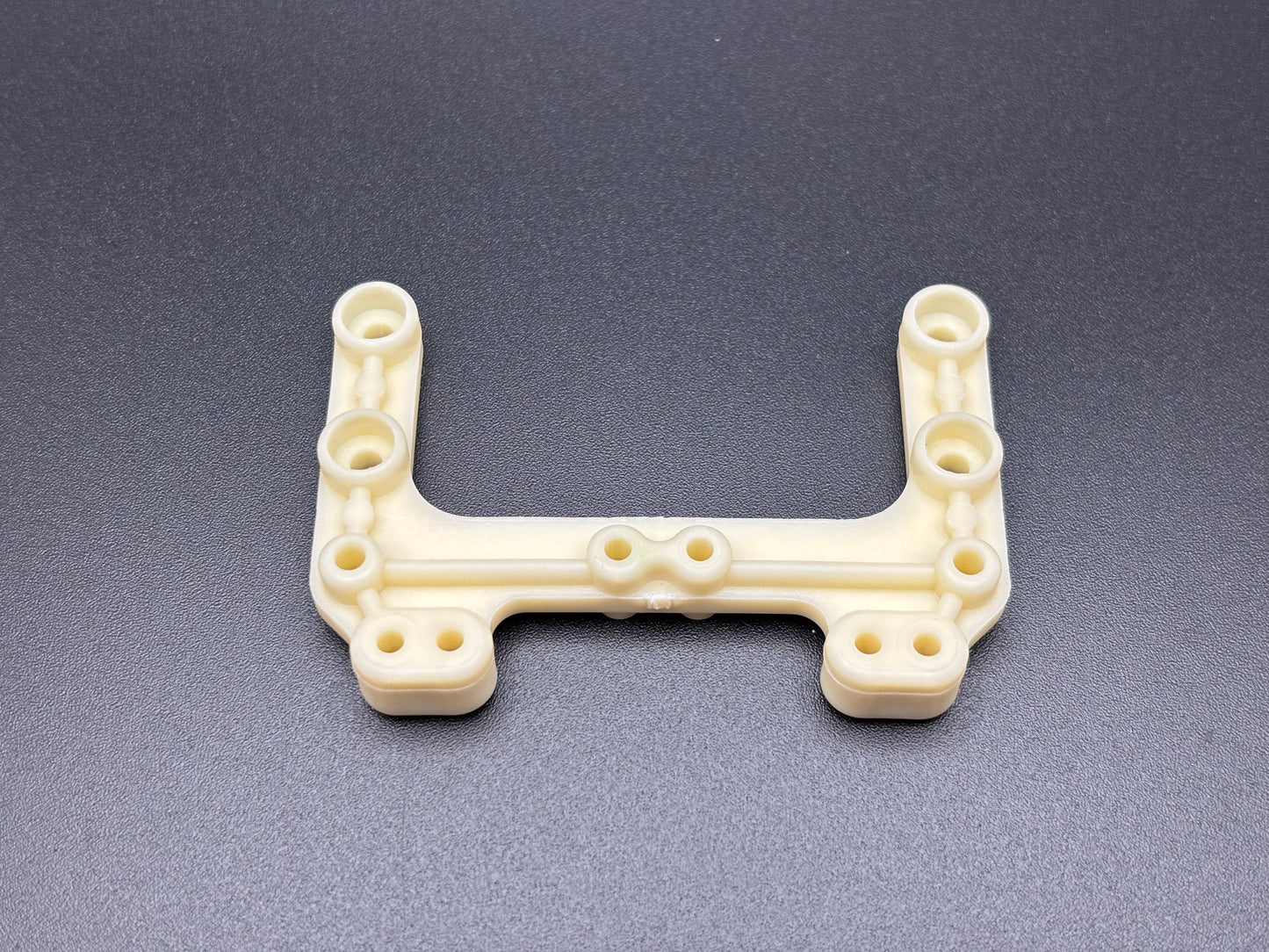 Fan RC B4 Rear Brace, FR4-015