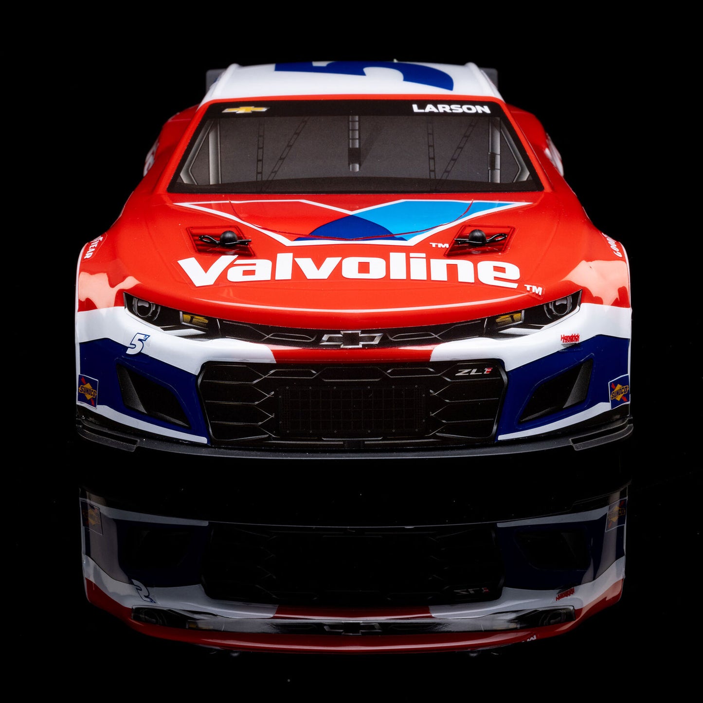 Team Losi 1/12 NASCAR #5 Valvoline 2025 Chevrolet Camaro ZL1 2S AWD RTR On-Road Car - Kyle Larson, LOS1122505