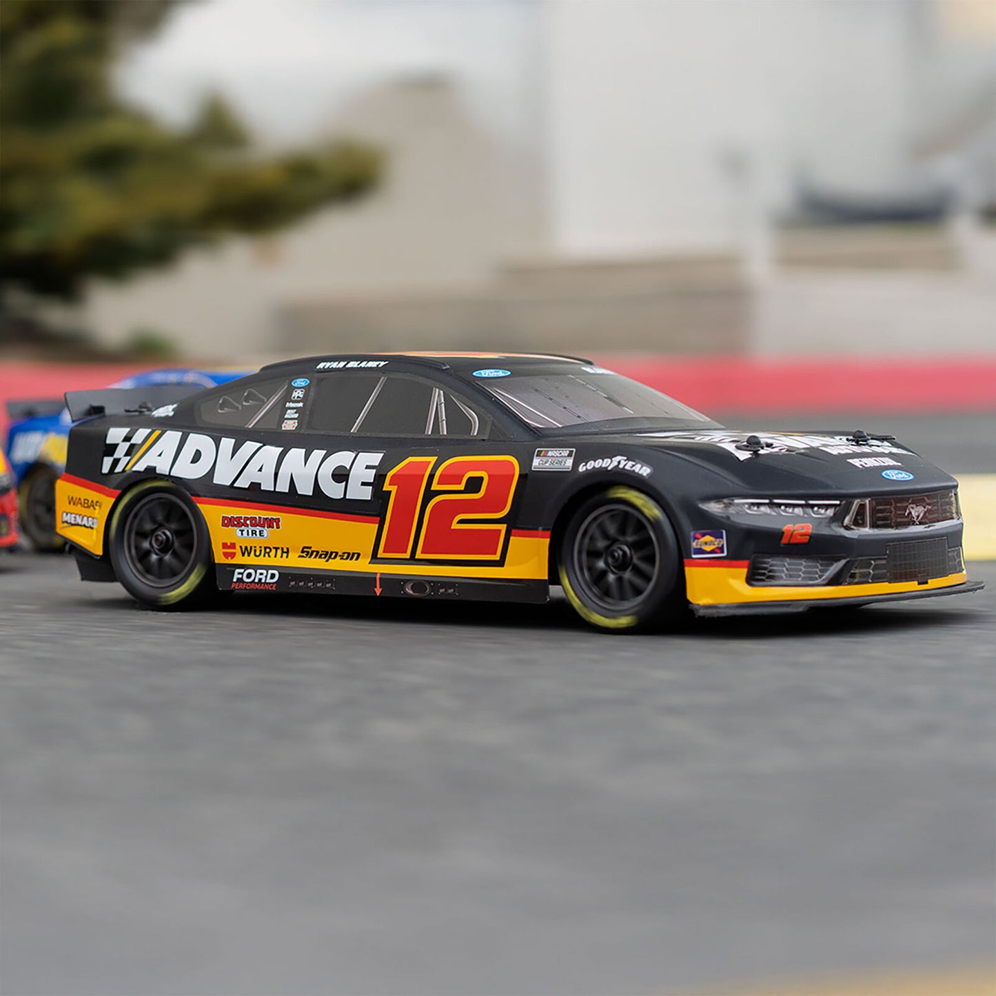Team Losi 1/12 NASCAR #12 Advance Auto 2025 Ford Mustang 2S AWD RTR On-Road Car - Ryan Blaney, LOS1122512