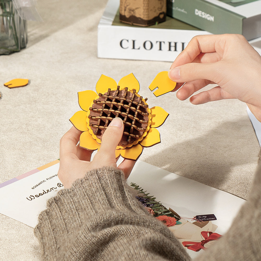 Rowood SunFlower DIY 3D Wooden Model Kit, ROETW011