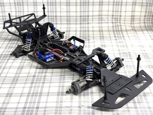 Ripper Traxxas Slash 2WD Latemodel Front Bumper & Rear Mount Kit, VRC-9230