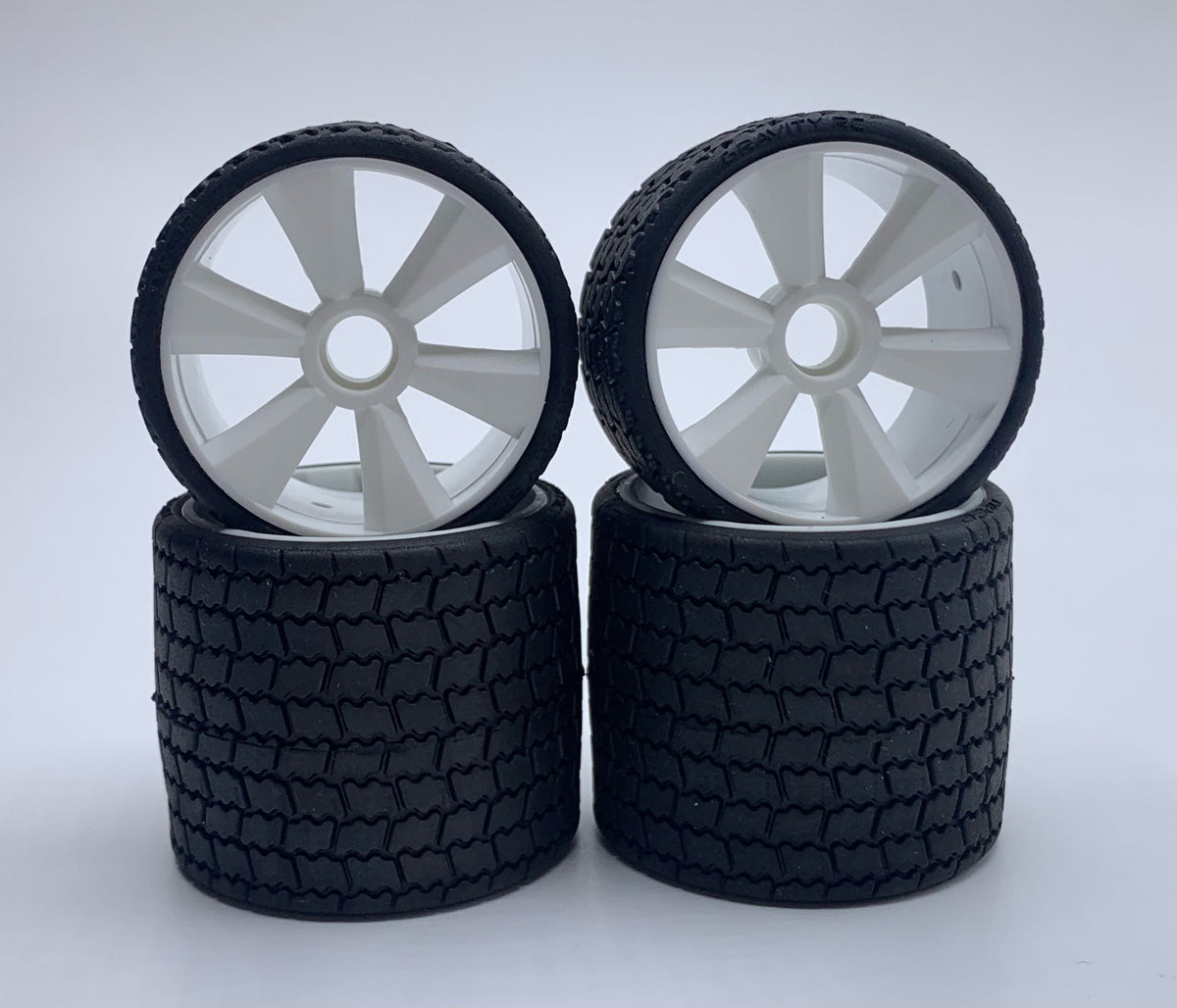 Gravity RC / Motiv RC TYPE12 12th rubber tires, GRC142