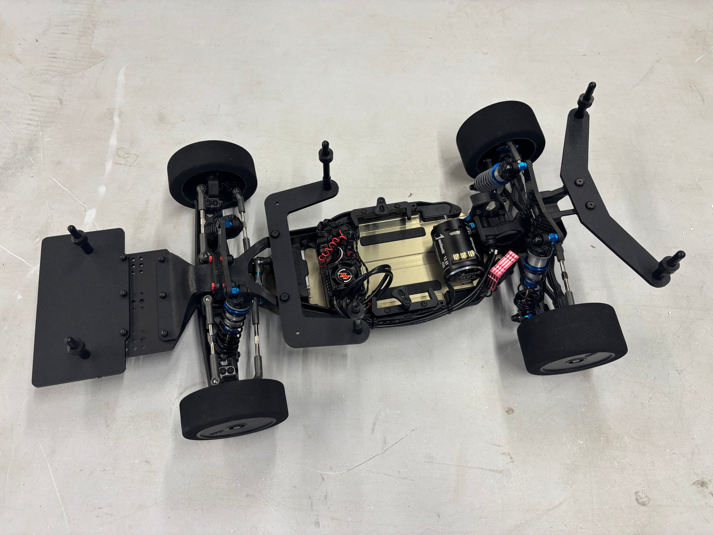 Impact B6 Buggy MWM Body Bumper/Mid/Rear Mount Kit, VRC-9227