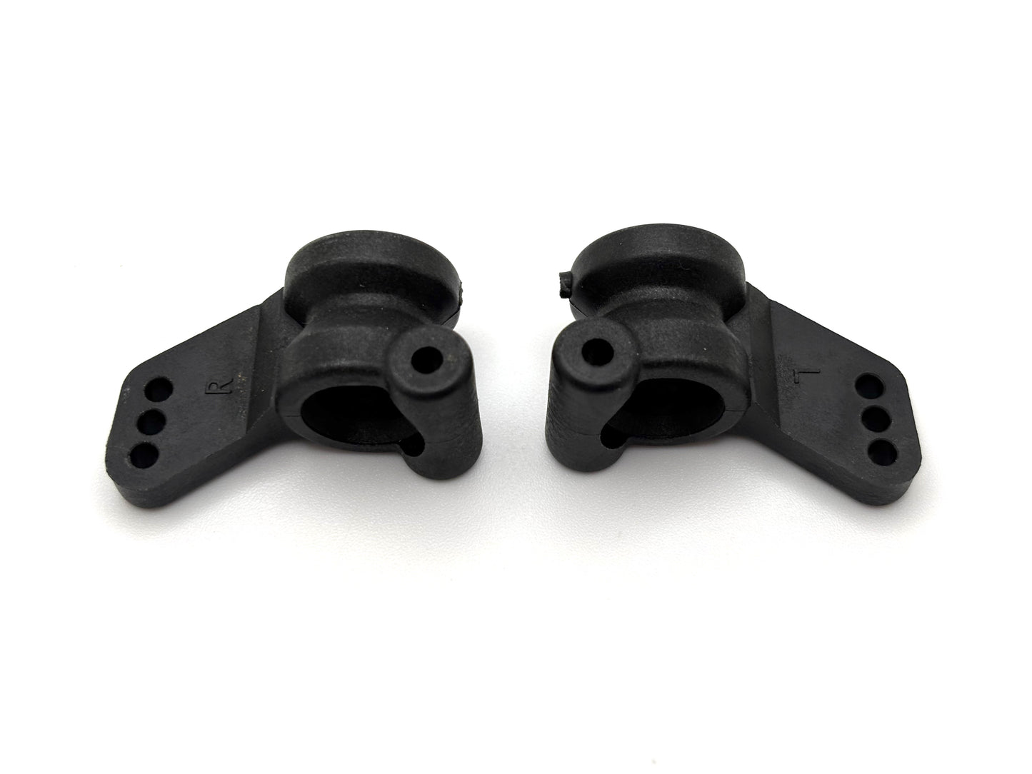 Fan RC B4 Rear Hub Carriers, FR4-005