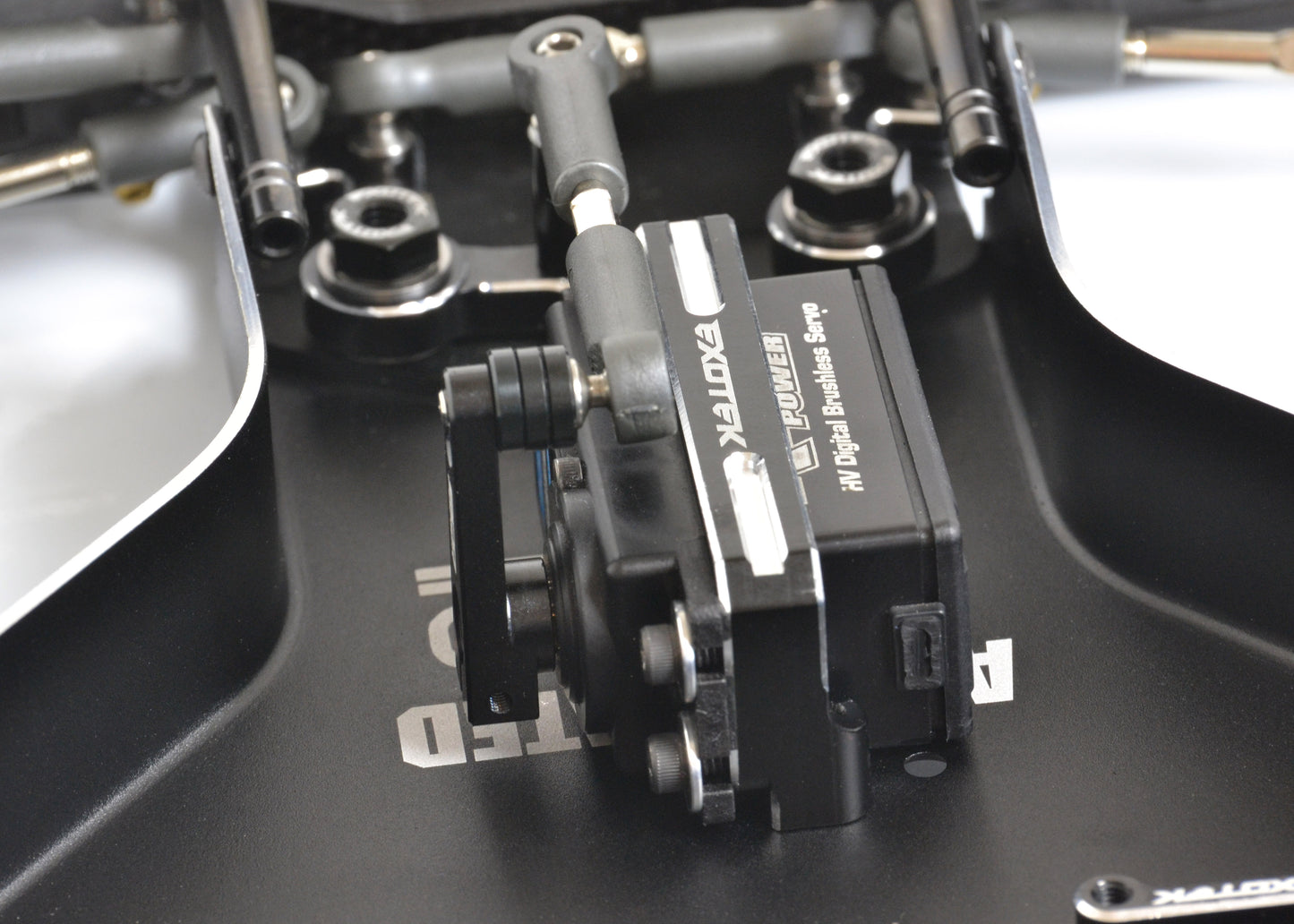 RC10 CLASSIC HD SERVO MOUNT, 1 piece 7075, EXO2361