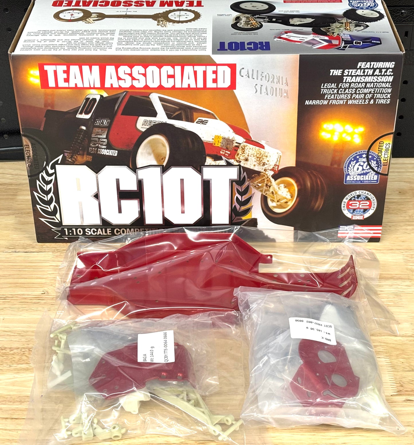 Team Associated Special Edition RC10T Classic Kit with Powder Coated Chassis, ASC-7002