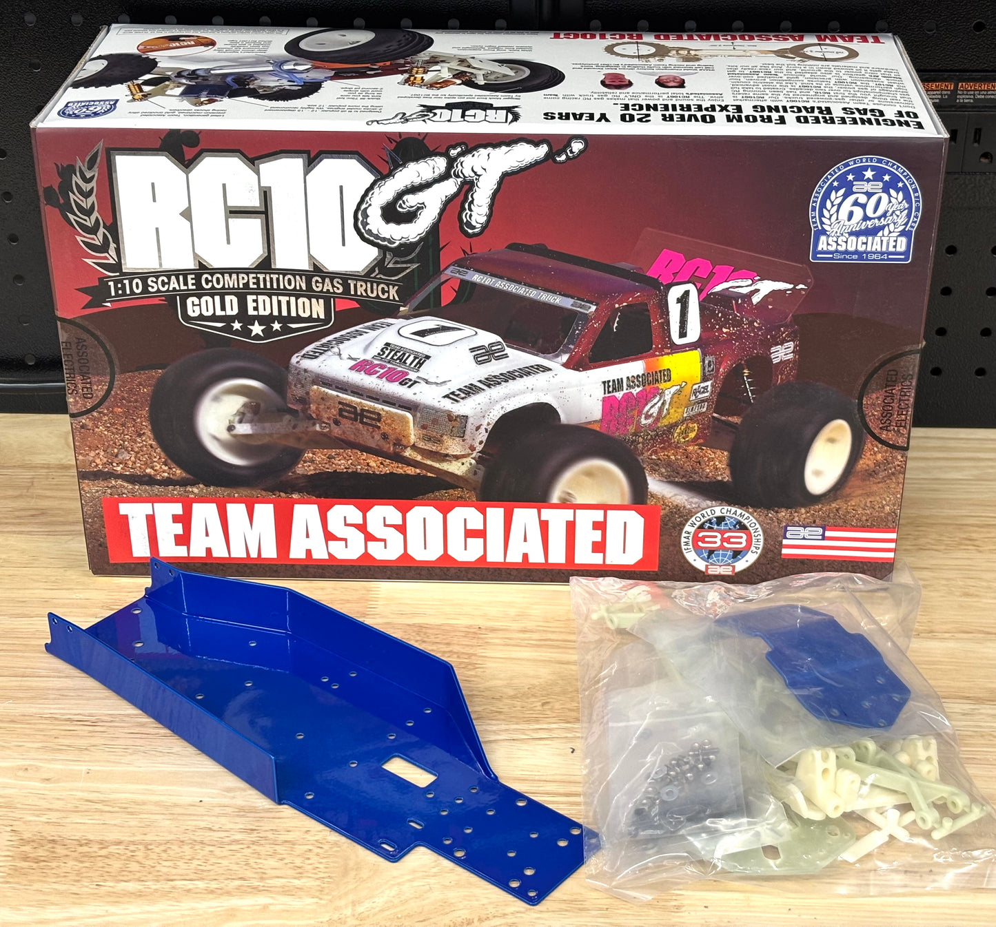 Team Associated Special Edition RC10GT Classic Nitro / Gas Truck Kit with Powder Coated Chassis, ASC-7066