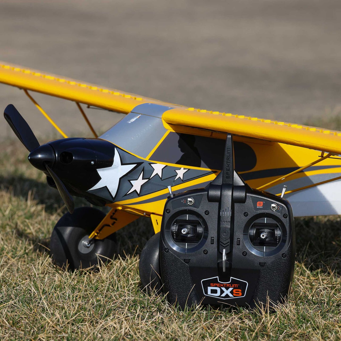 Carbon Cub S 2 1.3m Cleetus McFarland Special Edition RTF Basic, HBZ32001SE