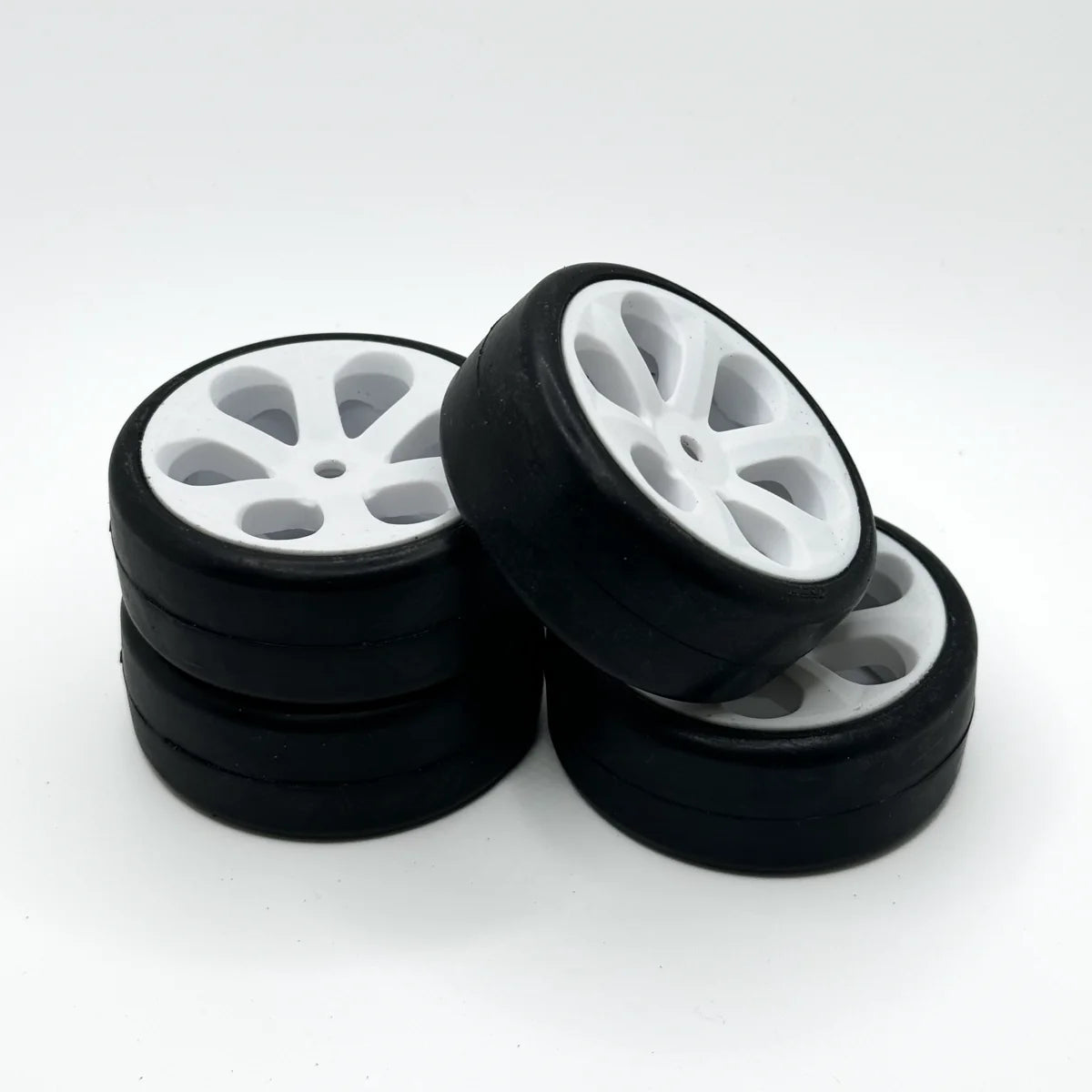 BSR Racing / JACO 24mm Carpet TC Pre-Mounted Rubber Tires