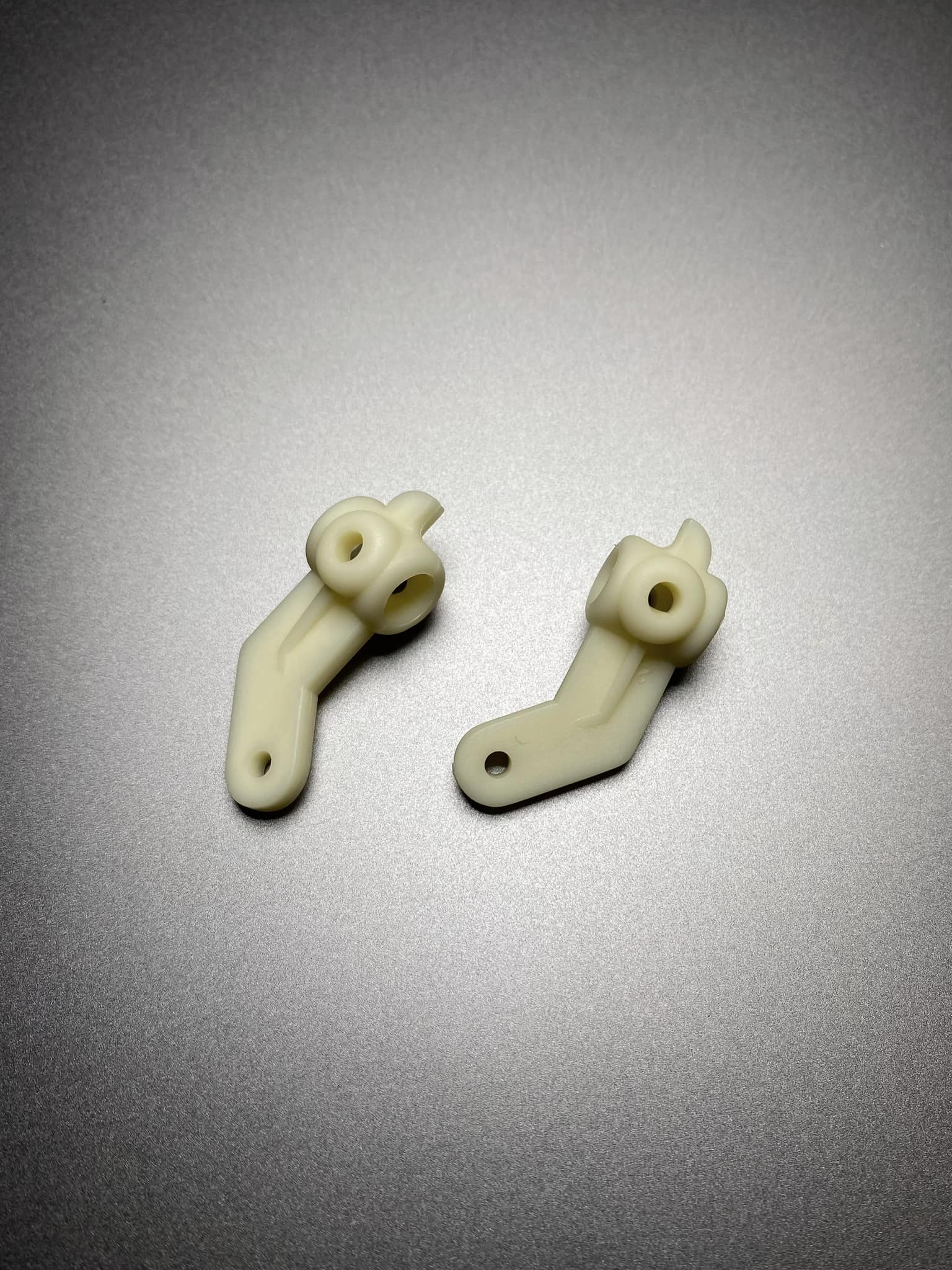 RC10 Worlds Steering Blocks, white