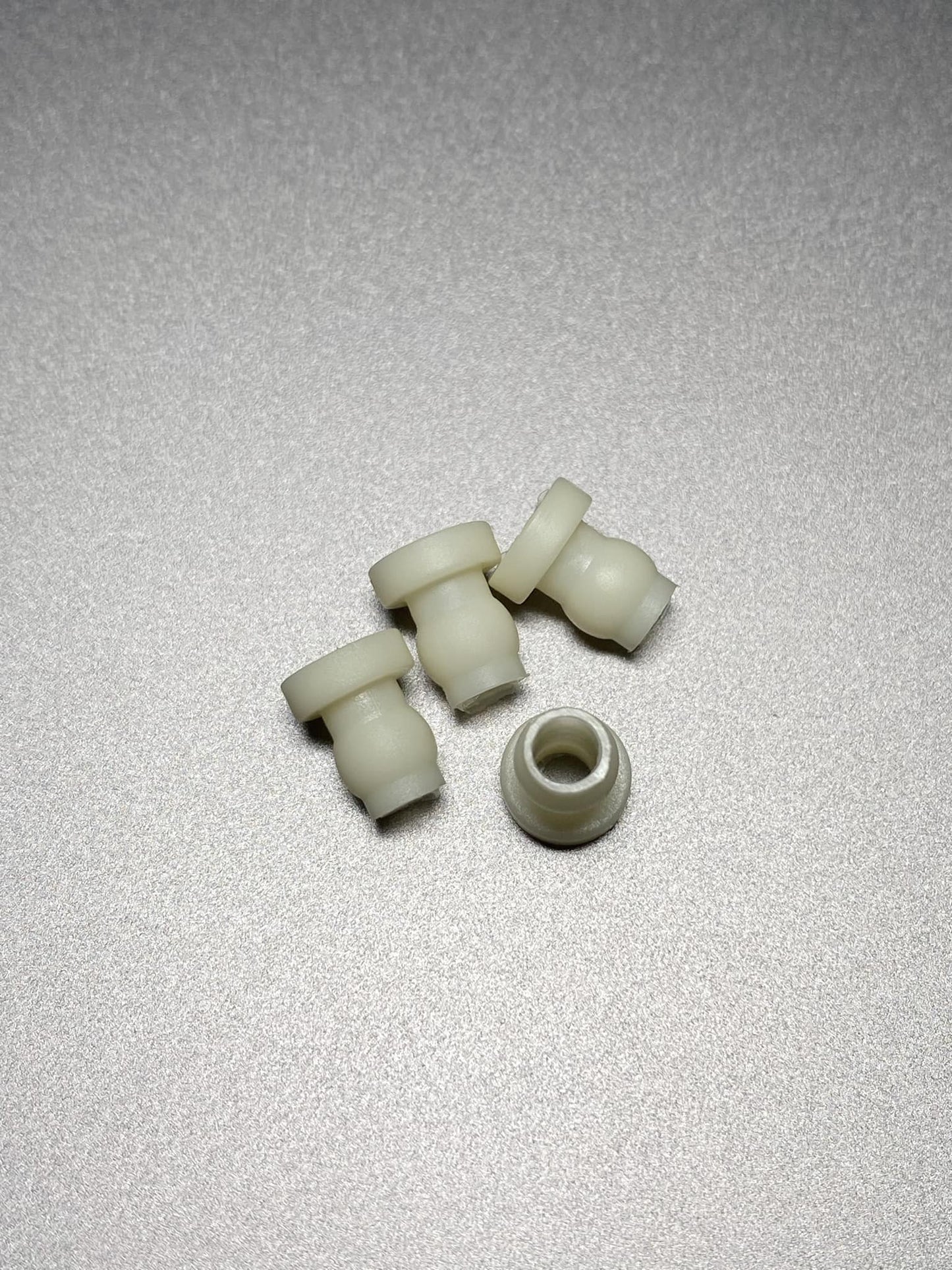 RC10 Worlds Upper Shock Bushings 