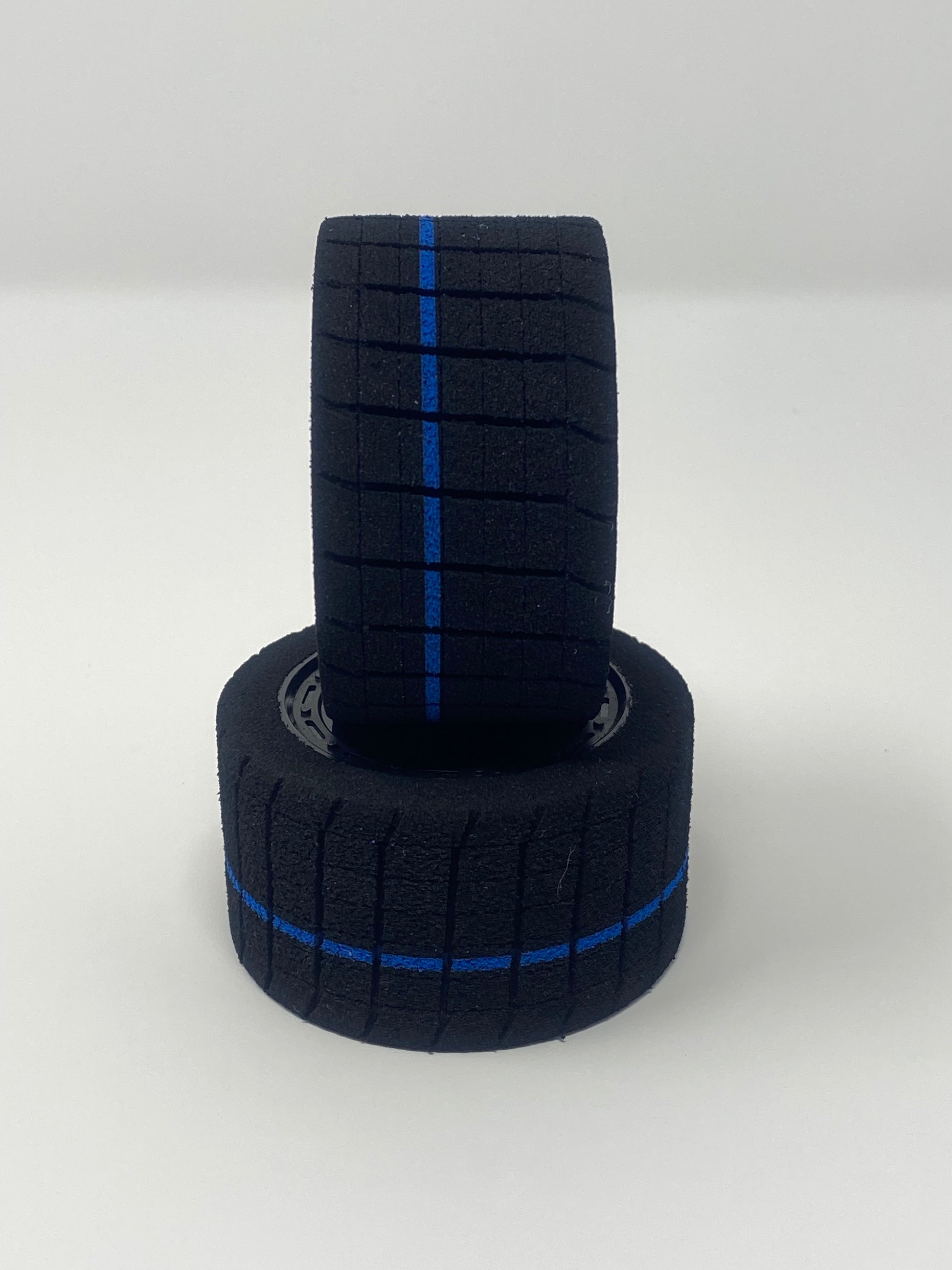 Mark Cuts – BSR Racing Dirt Oval CW/GFRP Spec Rear Foam Tires, XX-Pink.